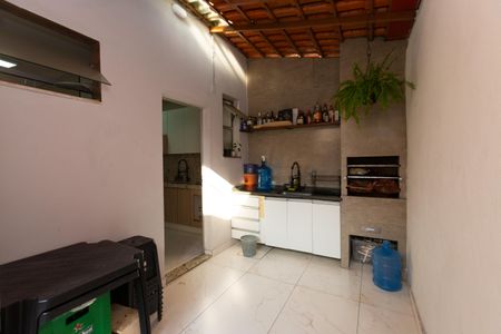 Apartamento à venda com 68m², 2 quartos e 1 vaga