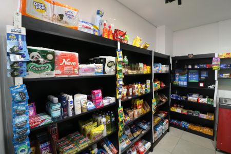 Apartamento à venda com 64m², 2 quartos e 1 vagaMini Mercado