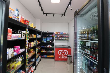 Apartamento à venda com 64m², 2 quartos e 1 vagaMini Mercado