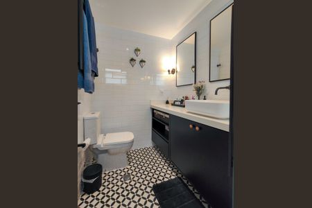 Apartamento à venda com 134m², 4 quartos e 2 vagasBanheiro da Suíte 2