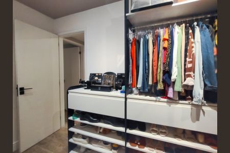 Apartamento à venda com 134m², 4 quartos e 2 vagasQuarto 2