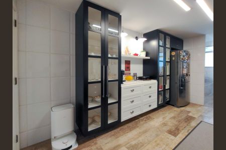 Apartamento à venda com 134m², 4 quartos e 2 vagasCozinha