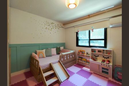 Apartamento à venda com 134m², 4 quartos e 2 vagasSuíte 1