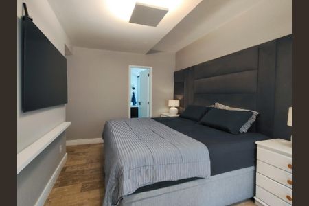 Apartamento à venda com 134m², 4 quartos e 2 vagasSuíte 2
