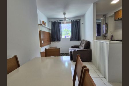 Sala  de apartamento para alugar com 2 quartos, 55m² em Barra da Tijuca, Rio de Janeiro