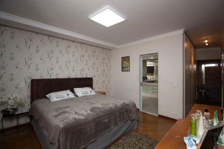 Suíte 3 de casa à venda com 5 quartos, 365m² em Jardim Leonor Mendes de Barros, São Paulo