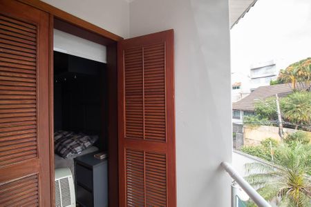 Varanda  de casa à venda com 5 quartos, 365m² em Jardim Leonor Mendes de Barros, São Paulo