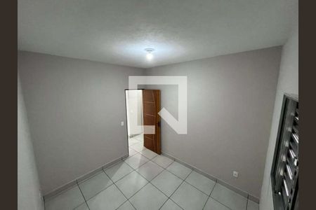 Casa para alugar com 2 quartos, 70m² em Vila Sao Paulo, Ferraz de Vasconcelos