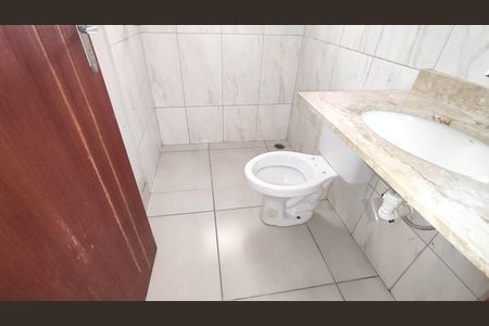 Casa para alugar com 75m², 2 quartos e sem vagaBanheiro