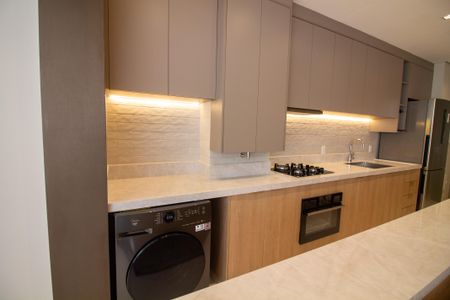 Apartamento à venda com 81m², 2 quartos e 1 vaga Apartamento à venda com 81m², 2 quartos e 1 vagaÁrea de Serviço