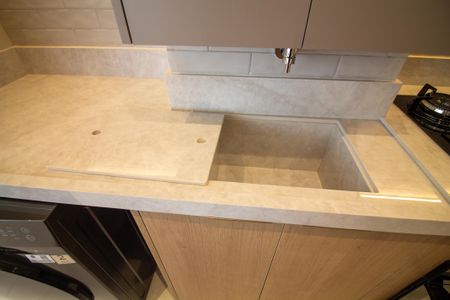 Apartamento à venda com 81m², 2 quartos e 1 vaga Apartamento à venda com 81m², 2 quartos e 1 vagaÁrea de Serviço