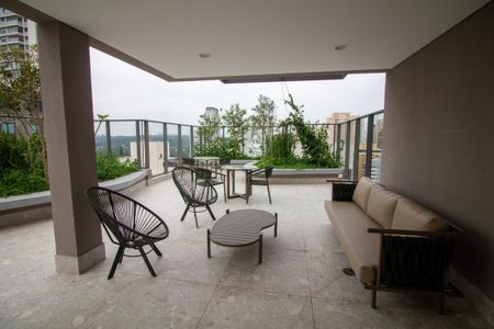 Apartamento à venda com 81m², 2 quartos e 1 vaga Apartamento à venda com 81m², 2 quartos e 1 vagaÁrea comum - Louge