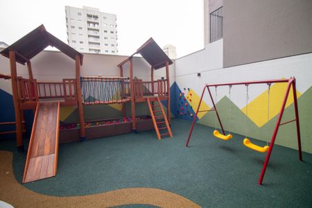 Apartamento à venda com 81m², 2 quartos e 1 vaga Apartamento à venda com 81m², 2 quartos e 1 vagaÁrea comum - Playground / Brinquedoteca