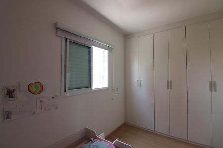 Apartamento à venda com 56m², 2 quartos e 2 vagasQuarto 2