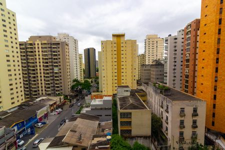 Apartamento à venda com 180m², 3 quartos e 2 vagasVista Quarto 1