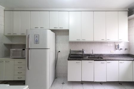 Apartamento à venda com 180m², 3 quartos e 2 vagasCozinha