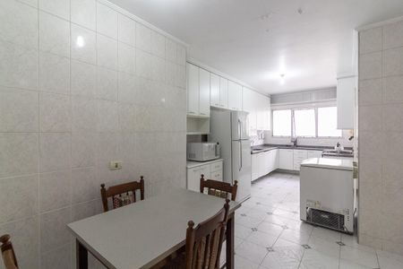 Apartamento à venda com 180m², 3 quartos e 2 vagasCozinha