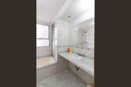 Apartamento à venda com 180m², 3 quartos e 2 vagasBanheiro Social