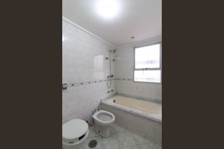 Apartamento à venda com 180m², 3 quartos e 2 vagasBanheiro Social