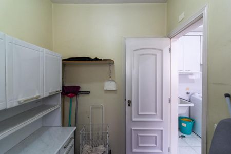 Apartamento à venda com 180m², 3 quartos e 2 vagasQuarto de Serviço