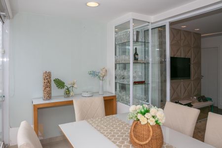 Sacada da Sala de apartamento à venda com 2 quartos, 69m² em Lapa, São Paulo