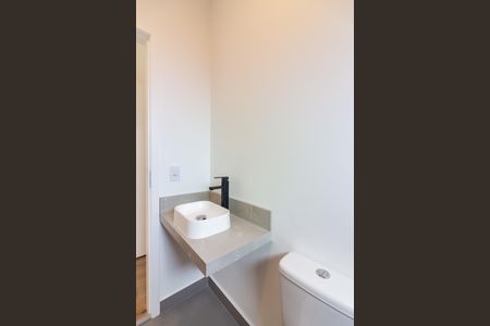 Casa à venda com 152m², 3 quartos e 4 vagasBanheiro da Suíte