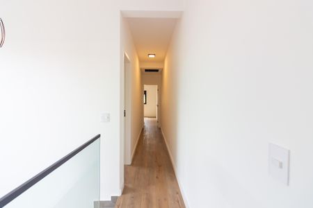 Casa à venda com 152m², 3 quartos e 4 vagasCorredor