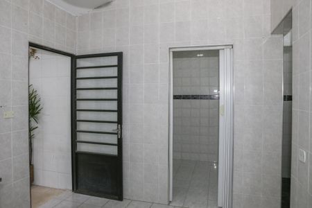 Casa à venda com 120m², 1 quarto e 2 vagas Casa à venda com 120m², 1 quarto e 2 vagasCozinha