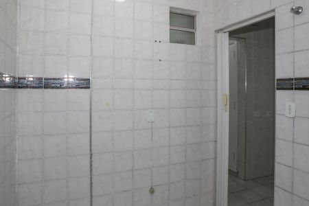 Casa à venda com 120m², 1 quarto e 2 vagas Casa à venda com 120m², 1 quarto e 2 vagasQuarto/Banheiro