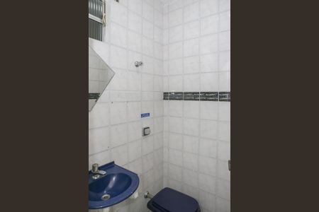 Casa à venda com 120m², 1 quarto e 2 vagas Casa à venda com 120m², 1 quarto e 2 vagasBanheiro