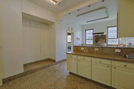 Apartamento à venda com 500m², 3 quartos e 4 vagasCozinha