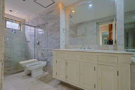 Apartamento à venda com 500m², 3 quartos e 4 vagasBanheiro da Suíte 3