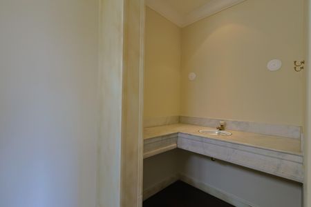 Apartamento à venda com 500m², 3 quartos e 4 vagasLavabo