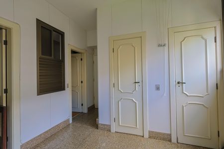 Apartamento à venda com 500m², 3 quartos e 4 vagasÁrea de Serviço