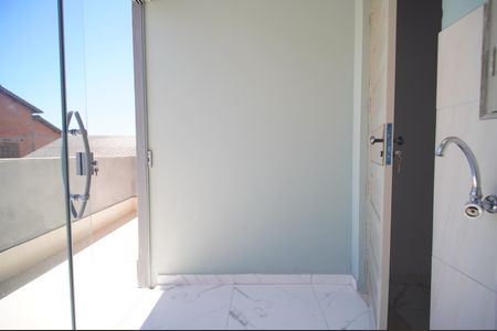 Apartamento para alugar com 70m², 2 quartos e 1 vagaÁrea de Serviço