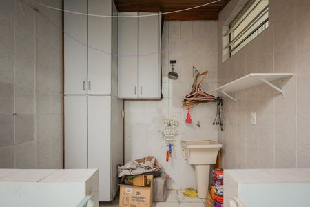 Casa para alugar com 69m², 2 quartos e 2 vagas Casa para alugar com 69m², 2 quartos e 2 vagasÁrea de Serviço