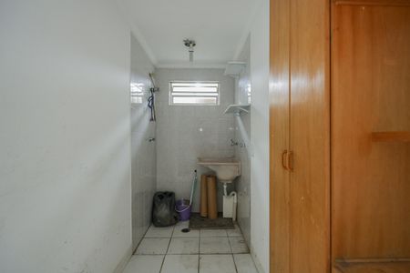 Casa para alugar com 69m², 2 quartos e 2 vagas Casa para alugar com 69m², 2 quartos e 2 vagasÁrea de Serviço