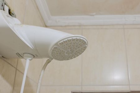 Casa para alugar com 69m², 2 quartos e 2 vagas Casa para alugar com 69m², 2 quartos e 2 vagasBanheiro