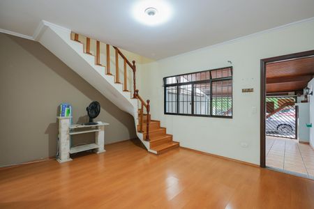 Casa para alugar com 69m², 2 quartos e 2 vagas Casa para alugar com 69m², 2 quartos e 2 vagasSala
