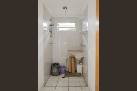 Casa para alugar com 69m², 2 quartos e 2 vagas Casa para alugar com 69m², 2 quartos e 2 vagasÁrea de Serviço