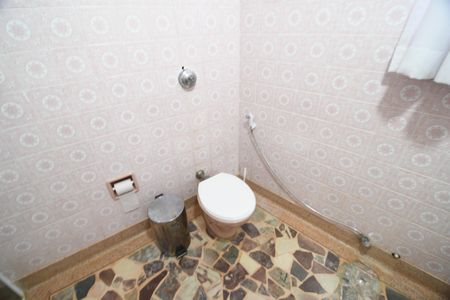 Casa à venda com 198m², 3 quartos e 2 vagasBanheiro 2