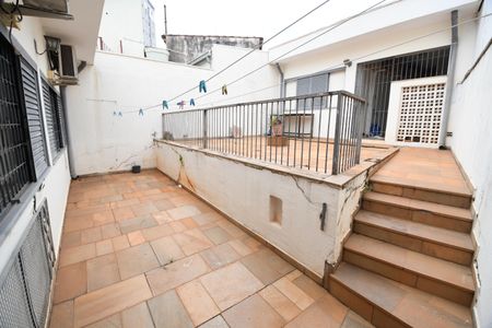 Casa à venda com 198m², 3 quartos e 2 vagasQuintal
