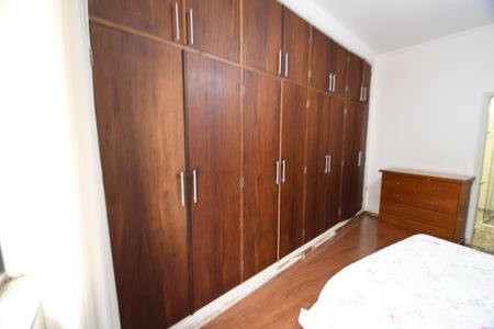 Casa à venda com 198m², 3 quartos e 2 vagasQuarto 3 - Suíte