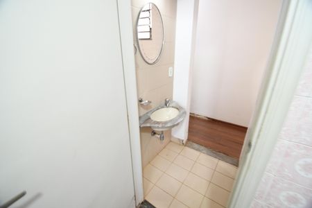 Casa à venda com 198m², 3 quartos e 2 vagasBanheiro 2