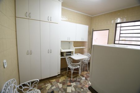Casa à venda com 198m², 3 quartos e 2 vagasCozinha