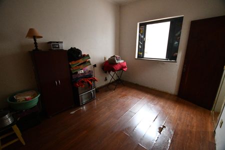 Casa à venda com 198m², 3 quartos e 2 vagasQuarto 1