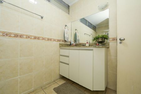 Apartamento à venda com 130m², 3 quartos e 1 vaga Apartamento à venda com 130m², 3 quartos e 1 vagaBANHEIRO1