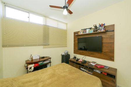 Apartamento à venda com 130m², 3 quartos e 1 vaga Apartamento à venda com 130m², 3 quartos e 1 vagaQUARTO3