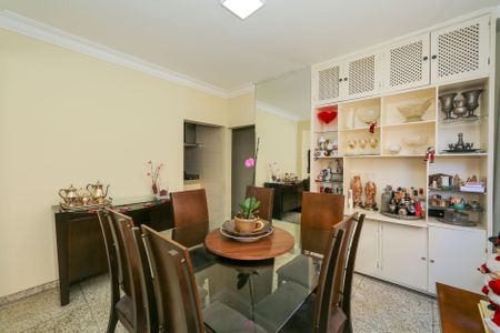 Apartamento à venda com 130m², 3 quartos e 1 vaga Apartamento à venda com 130m², 3 quartos e 1 vagaSALA
