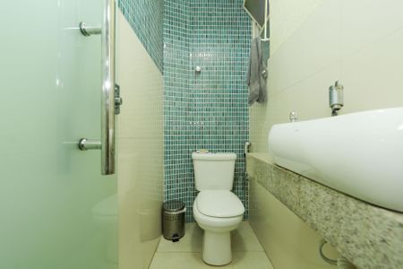 Apartamento à venda com 130m², 3 quartos e 1 vaga Apartamento à venda com 130m², 3 quartos e 1 vagaBANHEIRO2